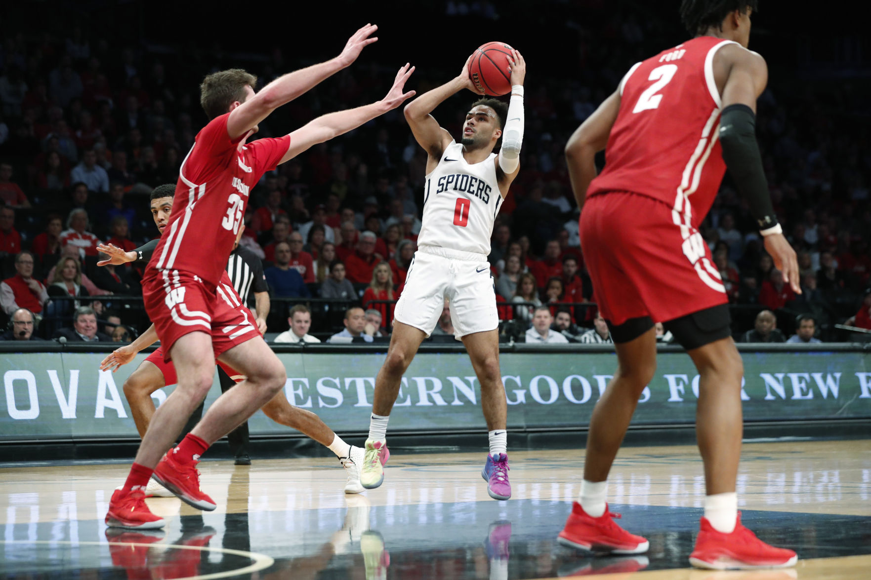 Spiders 62, Badgers 52